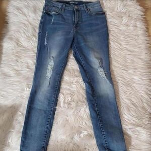 OLD NAVY ROCKSTAR PETITE JEANS